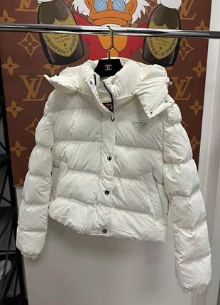 Женская куртка prada