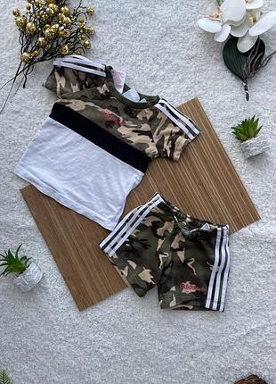 Костюм шорти та футболка від adidas