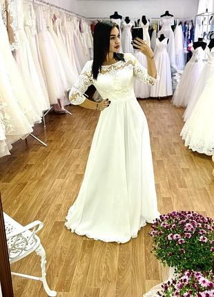 Широкий вибір весільних суконь