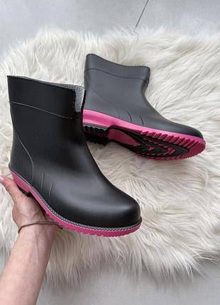 Резинові,гумові чобітки