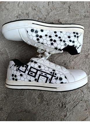 Чоловічі кросівки