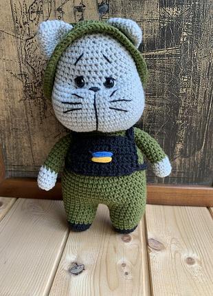Вязаная игрушка «котик зу»