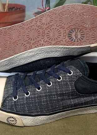Рідкі дуже легкі та міцні кеди "ugg". оригінал. 40 р.