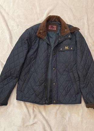 Стильная стеганая демы куртка