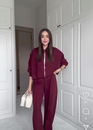 Трендовый весенний летний спортивный костюм бургунди