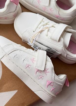 Кроссовки / кеды