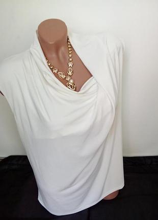 Блуза.
молочный цвет.