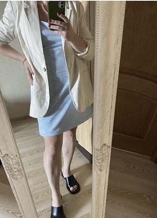 Новое классное приталенное твидовое платье 50 р