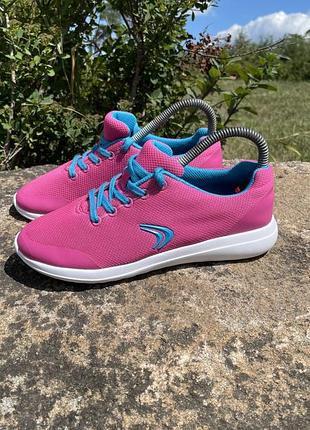 Кросівки жіночі clarks 36р