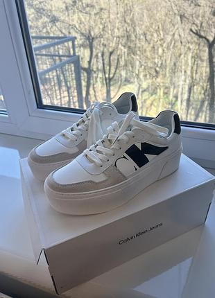 Снікерси calvin klein jeans cupsole flatform laceup кросівки на платформі