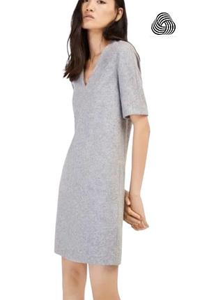 Massimo dutti. шерстяное платье лаконичного дизайна