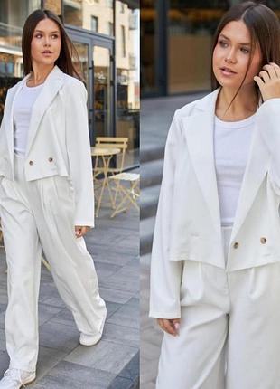 Костюм с штанами палаццо