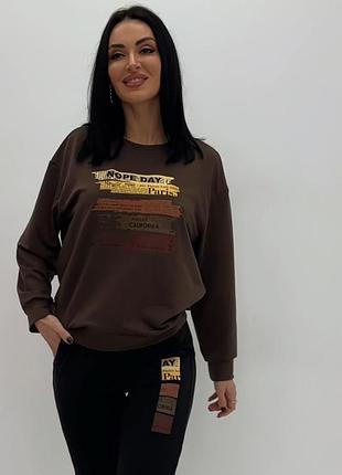 Жіночій стильний спортивний костюм чорний і коричневий