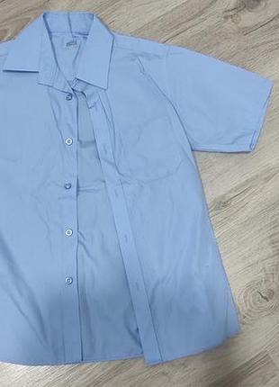 Класична рубашка хлопцю