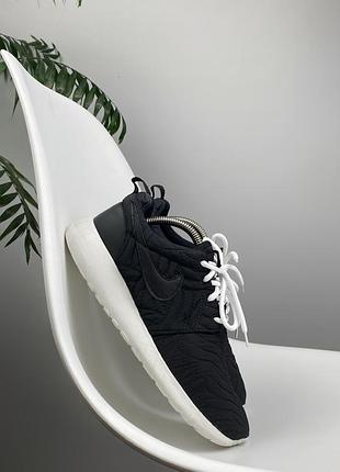 Оригінальні кросівки Yellow roshe one premium 'black' розмір 39 устілка 25