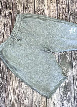 Шорты adidas для мужчины, размер l