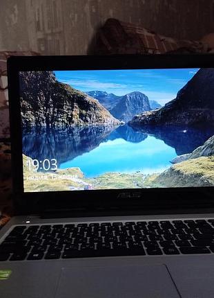 Ноутбук asus s550c