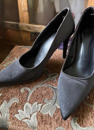 Туфлі човники