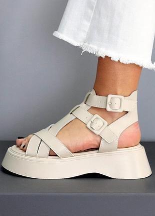 Босоніжки жіночі