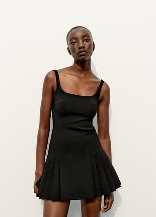 Платье новое, черного цвета zara