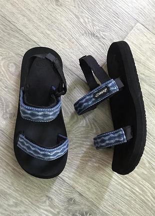 Босоніжки reef сандалії на липучках ст.22 см р33/34 текстиль ортопед.