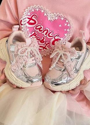 Блискучі кросівки для дівчинки 3