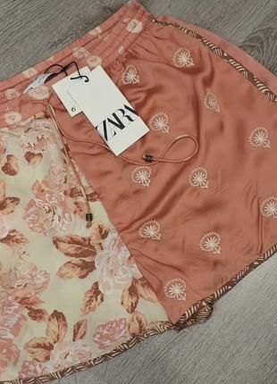 Шорты zara атласные