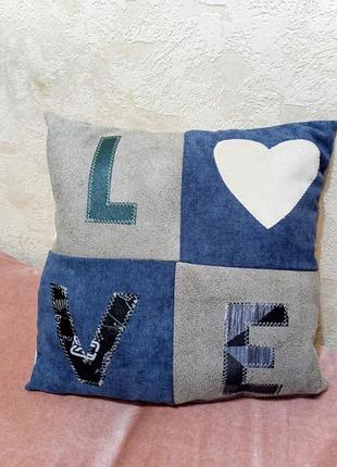 Подушка декоративная синяя love
