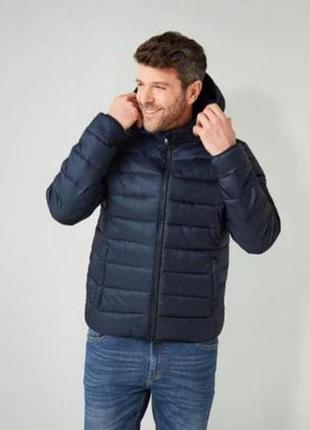 Легка чоловіча куртка livergy