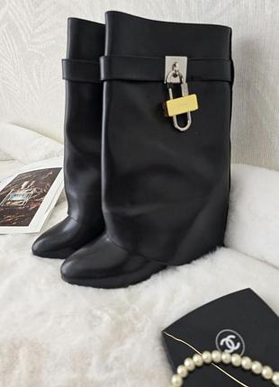 Чобітки жіночі shark loch pant givenchy