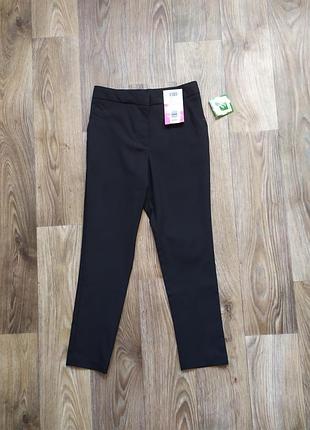 Шкільні брюки штани на дівчинку