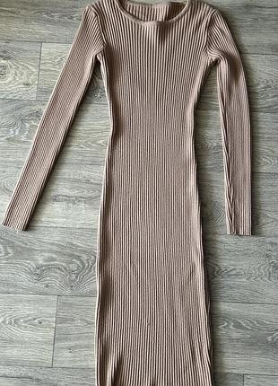 Сукня довга