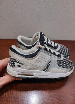 Дитячі. оригінальні. кросівки nike. розмір 26