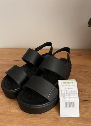 Босоножки crocs