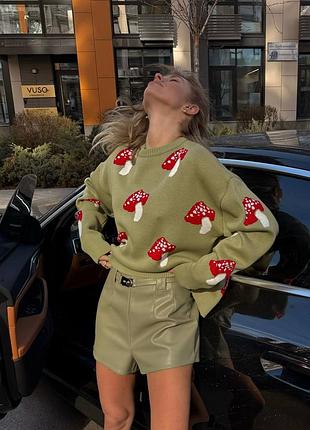 Шорты из эко-кожи на замшевой основе