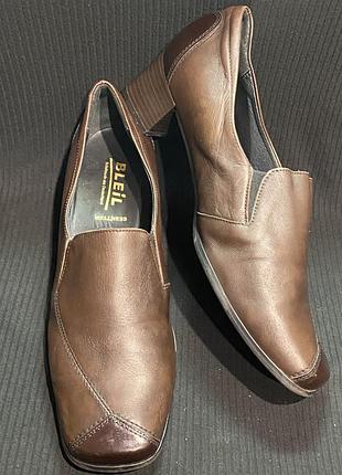 Женские туфли