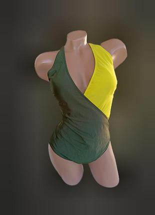 Купальник слитный женский с открытой спиной