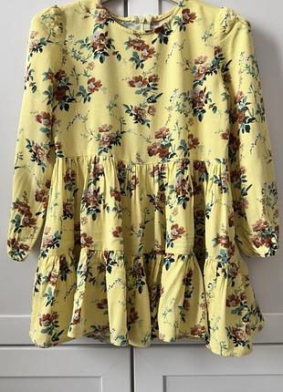 Шикарное платье на девочку 4-5 лет.