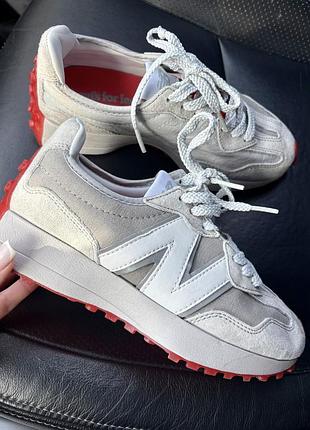 New balance 327  levis light gray