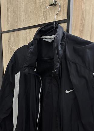 Вітрівка nike