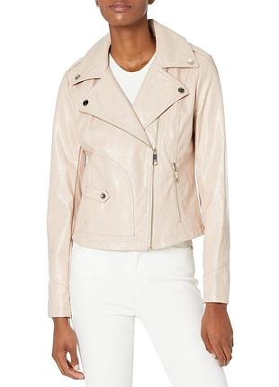 Женская куртка из экокожи guess