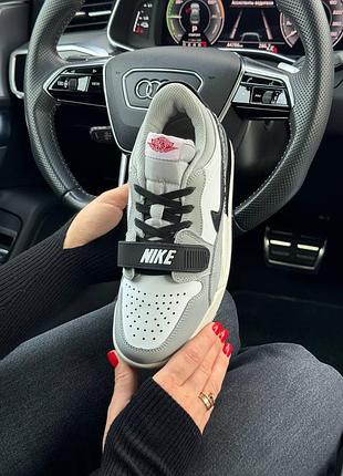 Nike Air Jordan 1 HIGH OG Heritage NIB Herren Größe 13-makelloser Zustand grey black4 фото