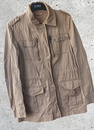 Куртка вітровка