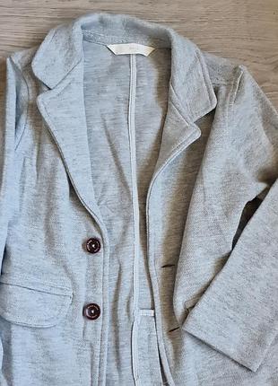 Очень красивый пиджак mango 6 лет 116 см на выпускной