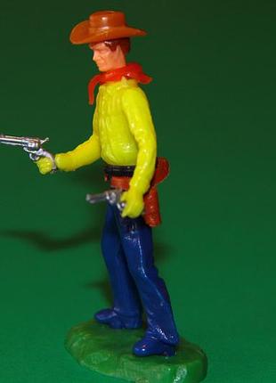 Ковбой с двумя револьверами 54мм elastolin фрн фрг