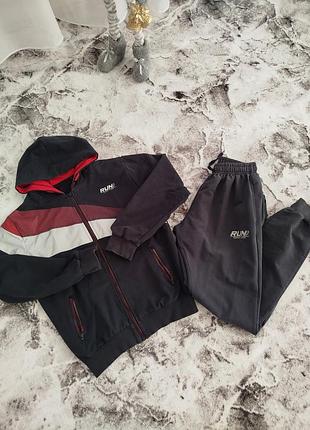 Спортивний костюм.