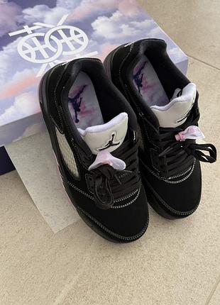 Кроссовки First Look at the Air Jordan 1 Fearless that is Highlighted low dongdan