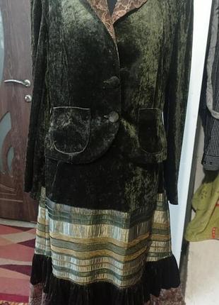 Шикарный бархатный костюм 48-50р