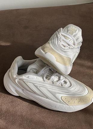 Кросівки adidas ozelia