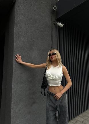 Жіночий топ з імітацією ліфа